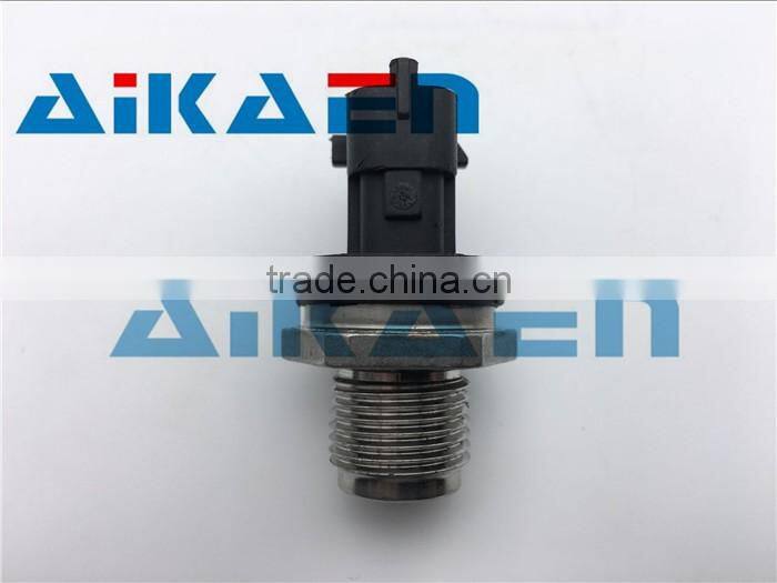 Fuel Rail Pressure Sensor 0281006165