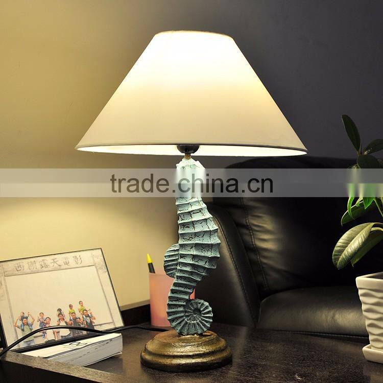 Custom resin cute kids Elf table lamp manufacturer