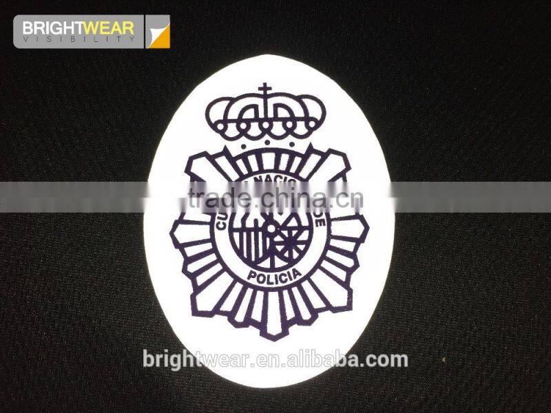 Relfective chest emblem reflective logo be heated on polo shirt for Spain market
