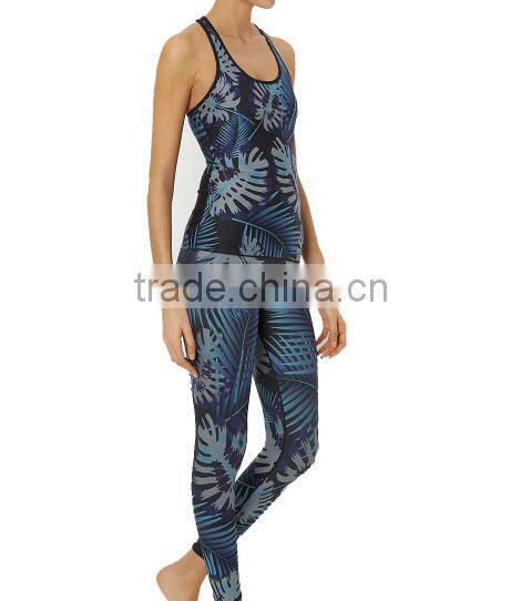Wholsale OEM casual women sports tank top gym jogging wear printed yoga wear set