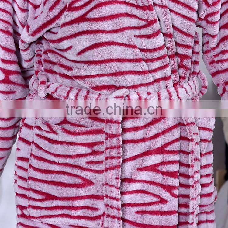 Factory wholesale zebra cut pattern flannel fleece bathrobe women sleepwear