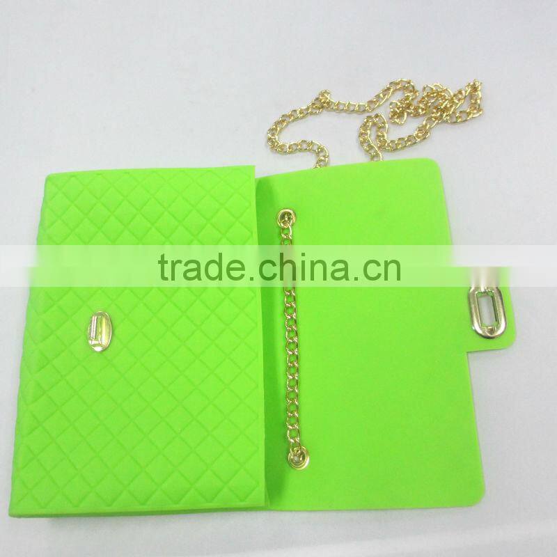 2013 latest portable silicone purse with gold long chain