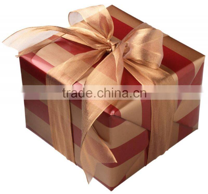 wholesale christmas gift box with ribbon