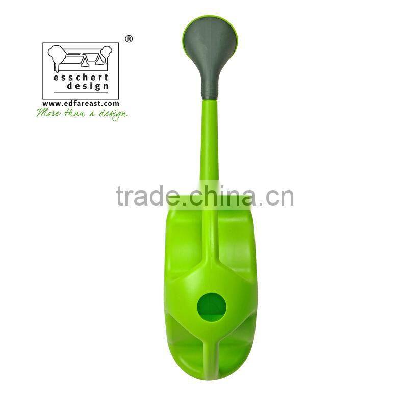 big plastic donut shape watering can wholesale with sprout 8L