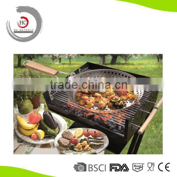 Non-Stick Feature Non-stick Stainless Steel Vegetable / Potato Basket for the Barbecue