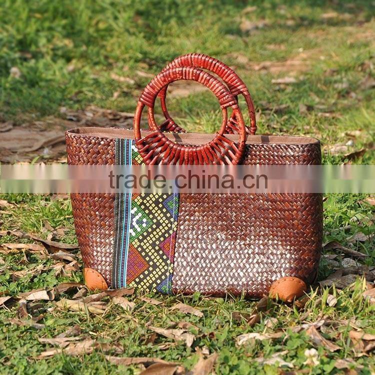 Hot selling cheap ladies handbag thailand straw bag for women vacation on beach bag