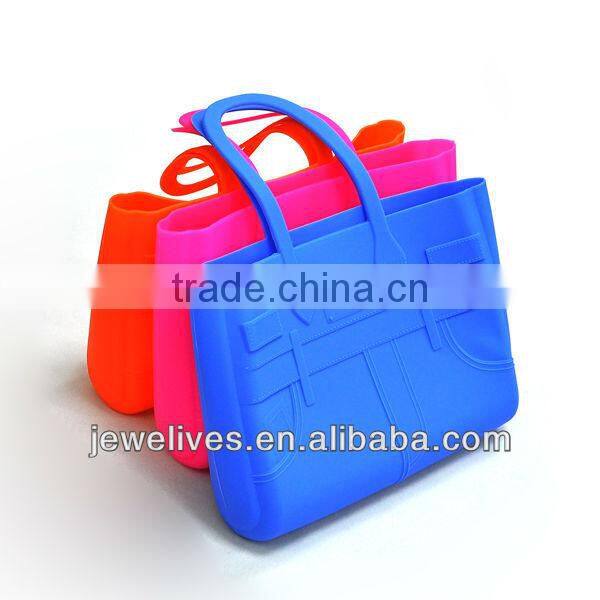 Custom made novelty silicone cosmetic bag with fashion design