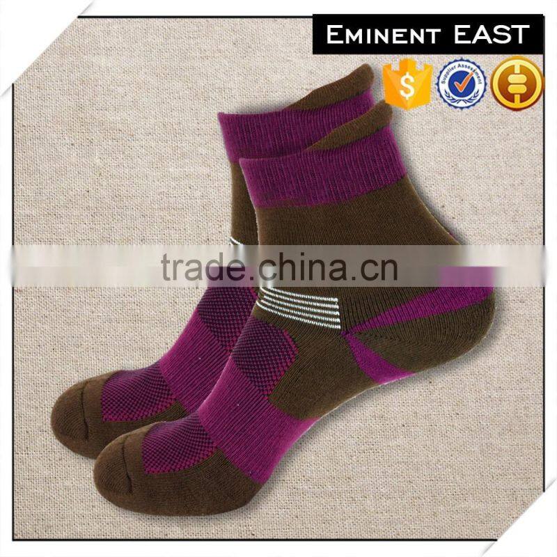 Customized logo lady summer outdoor coolmax functional sport socks in terry knitting