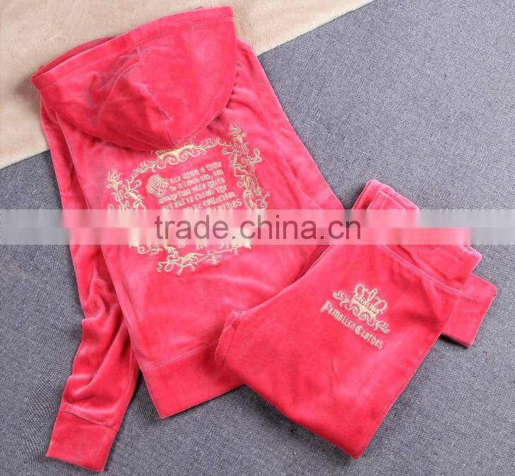 Hot sale Fashion Popular velvet tracksuit Wholesale cheap women's velvet tracksuit 2017 Design tracksuit