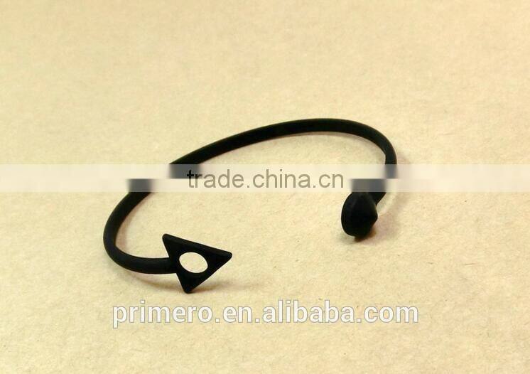 Fashion New copper alloy Triangle cuff expandable pyramid bangle wholesale