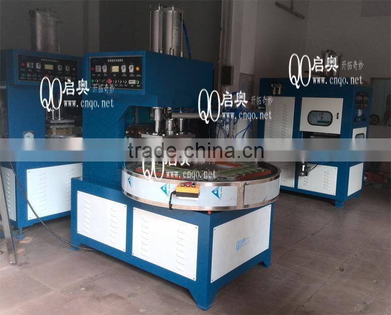 Automatic blister packaging machine