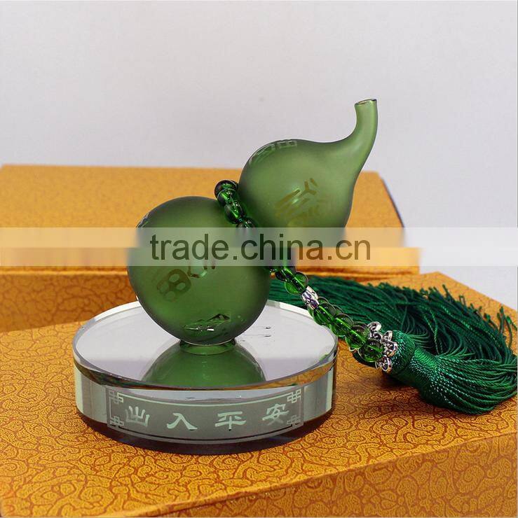 2016 new design empty crystal car perfume bottle