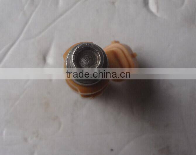 High Quality Mitsubishi Fuel Injector MD319792