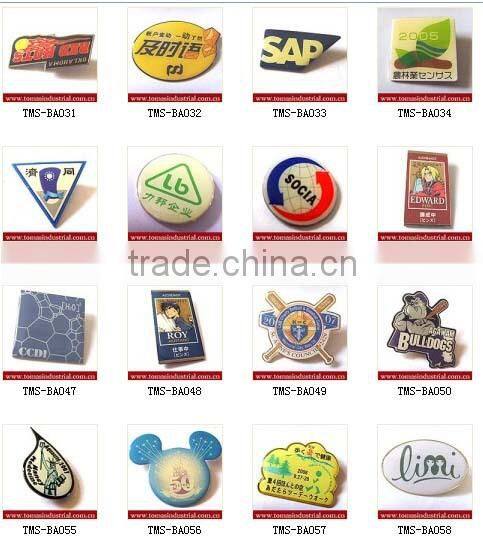 High quality 3D Eagle Stamping Antique Gold Brass Badge