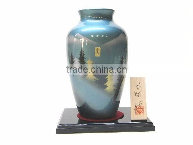 MOUNTAIN FOREST FLOWER VASE Porcelainware