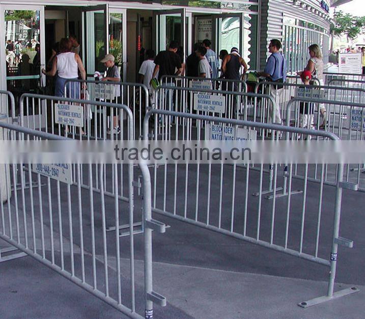 temporary steel predestrian barricade traffic barrier long service life