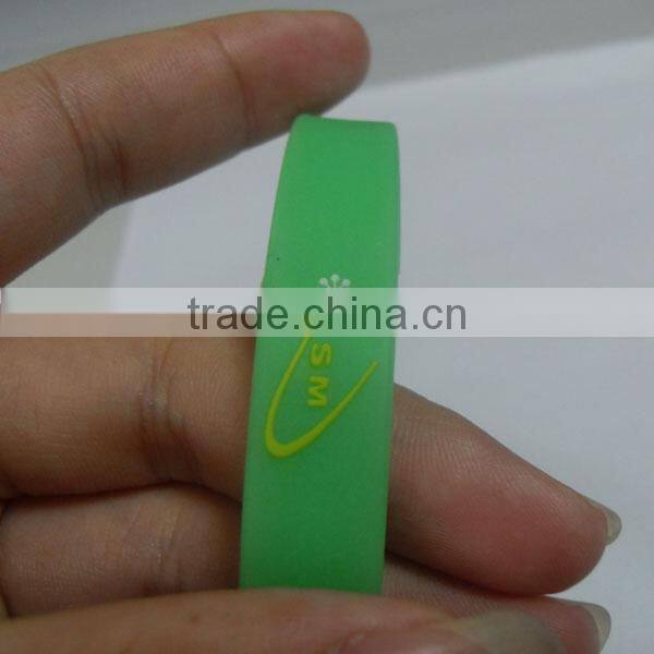 Green glowing in dark silicone bracelet