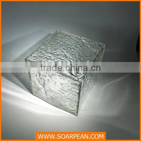 Visual Merchandising Artificial Window Display Transparent Resin Ice Cubes