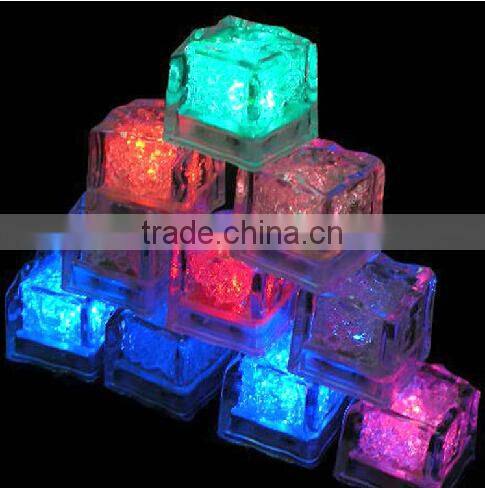 Bar Glow Ice Cube