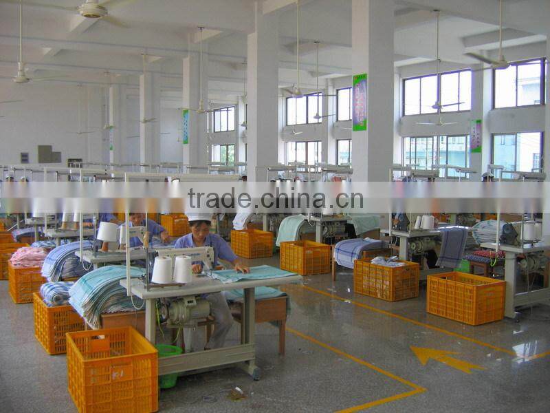 Check cotton/poly-cotton cleaning dish cloth