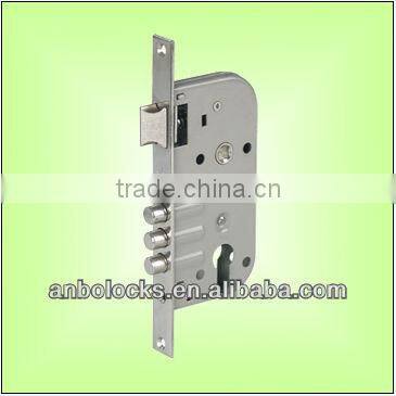 truck body door lock