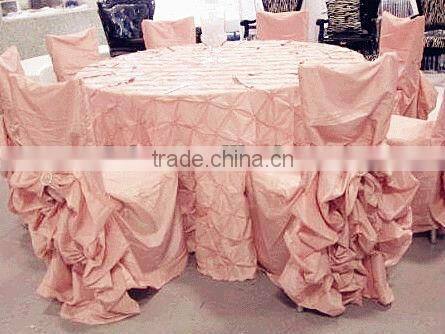 Fancy taffeta pinwheel tablecloths for wedding
