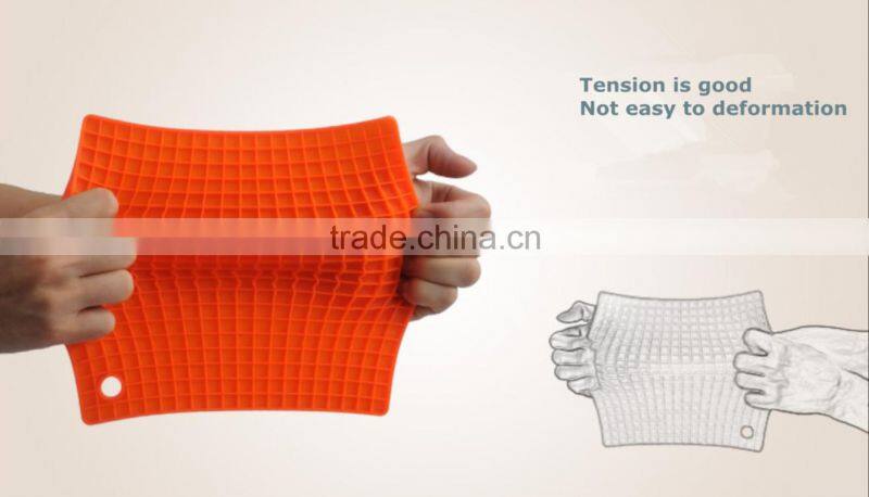 Cute Kitchen Tools Table Accessories silicone hot pot mat