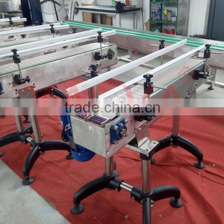 Slat plastic chain conveyor for medicine bottle transportation