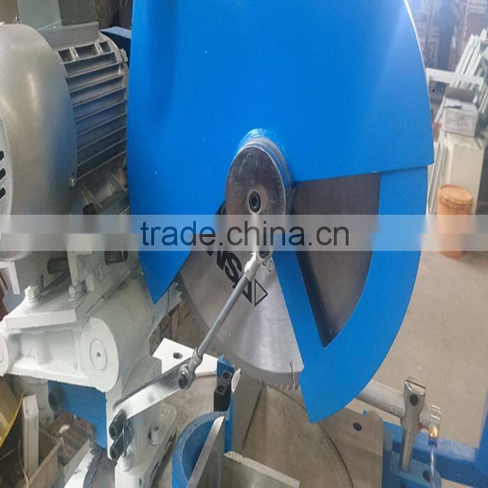 Single head plastic window and door cutting machine