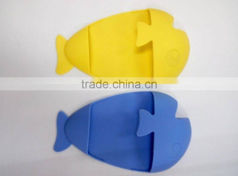 New design FDA approved oven glove, fish shape silicone heat insulation gloves