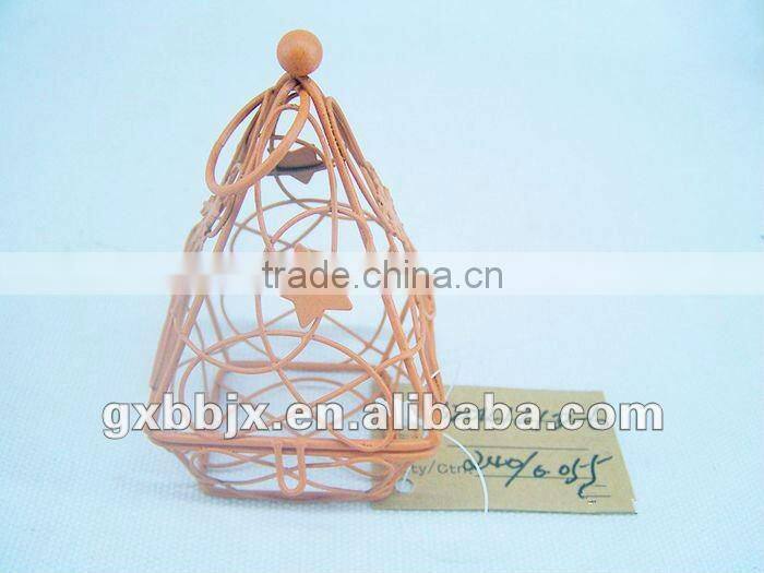 Small metal gift box packaging for Christmas decor