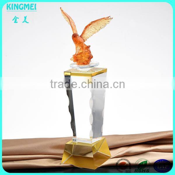 Customized Blank Crystal Trophy With Eagle Colored Glaze On The Top