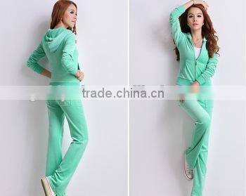 wholesale sportswear casual design slim women yoga sportswear with velvet fabric,running wear sets with hood for women velvet