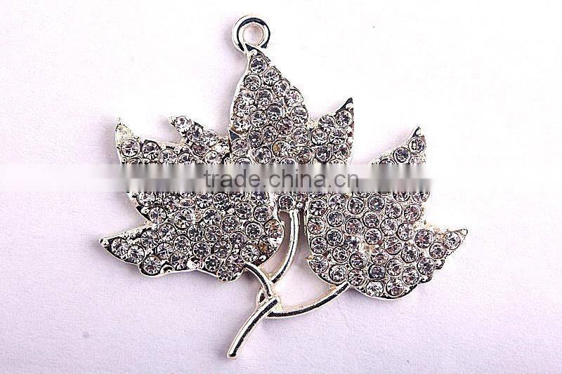 2016 Valentine's Day new design silver Zinc alloy fasion charm cake with heart Rhinestone Pendants For Chunky Necklace Making
