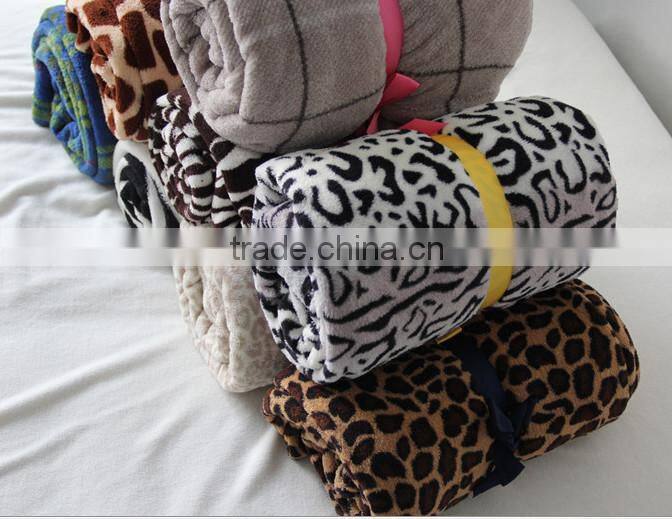 100% Polyester Coral Fleece Travel Blanket Roll packing