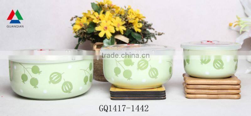 High quality ceramic bowl with silicon lid fresh bowl for cheap sale