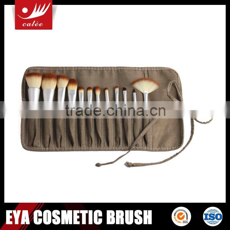 12pcs makeup kit ,made of Bamboo Handle, Synthetic hair