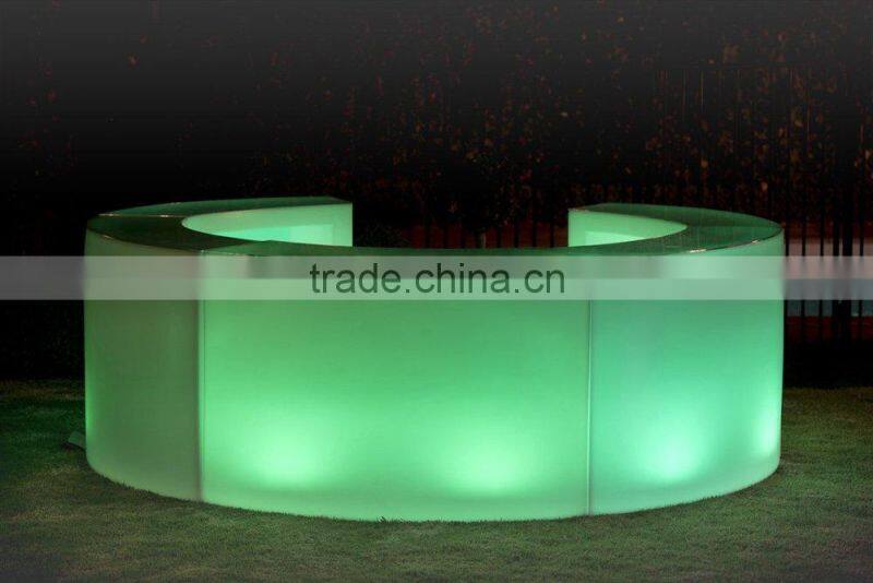 Hot sale commercial garden furniture wireless charger light up tables