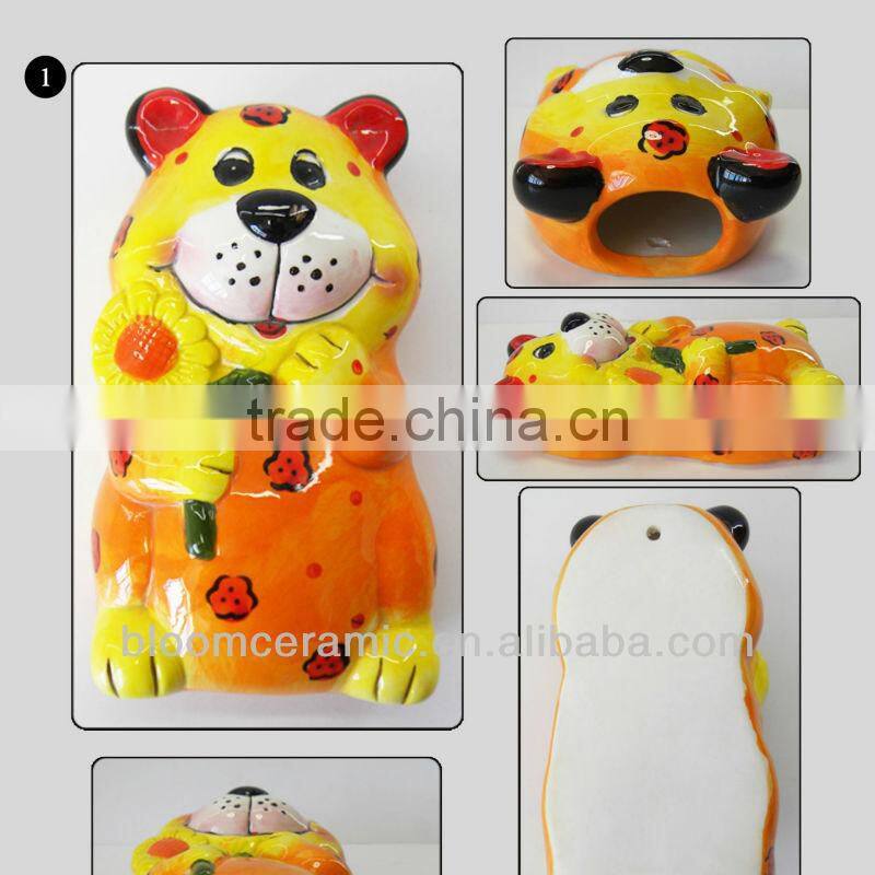 Ceramic humidifier mini with metal "S" hook