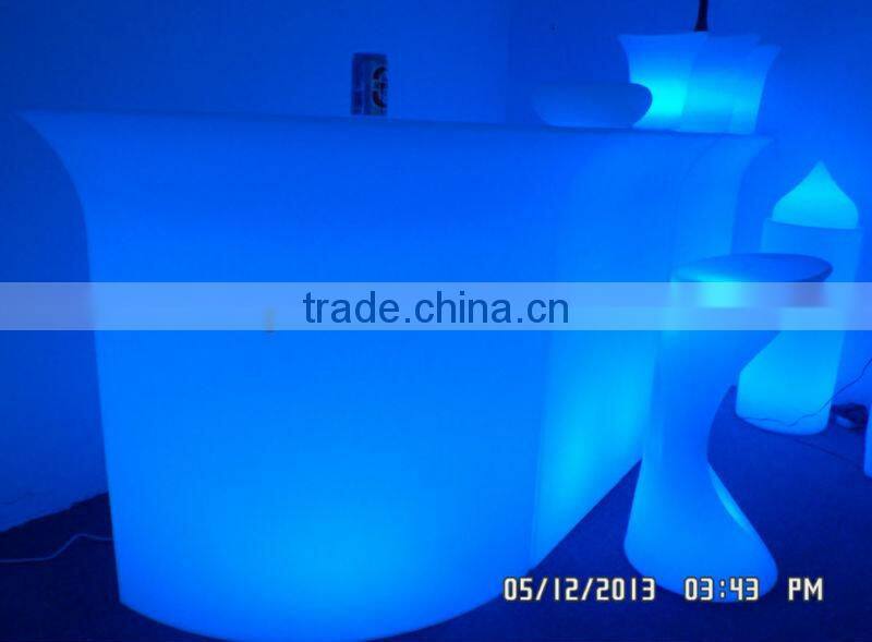 chic bar counter for outdoor nighttime parties