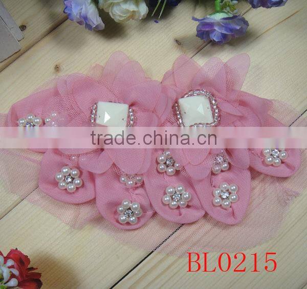 Top fashion two colors available crystal center lace bodice rhinestone applique for wedding dress