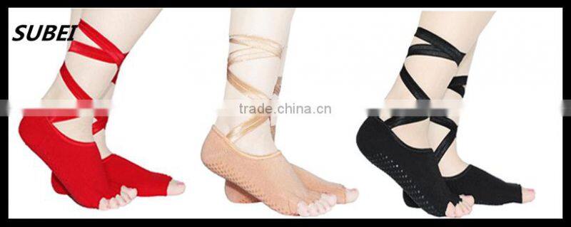 Non-slip yoga socks toe socks Toe socks lace halter dance toe socks