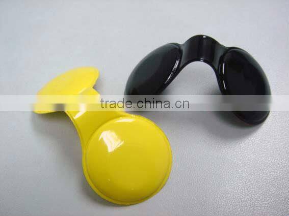 Popular Office Supplies Folding T-Shirt Magnet Clip Memo Holder