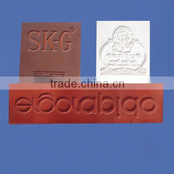 Manual fabric embossing machine pressing force can reach two tons