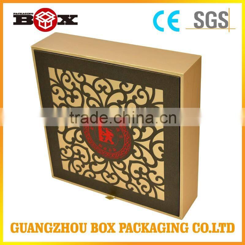 Rigid Gift Boxes With Glittery Finishes