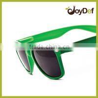 hot selling women sunglasses party and vacation style sunglasses fashion green frame eyewear glasses