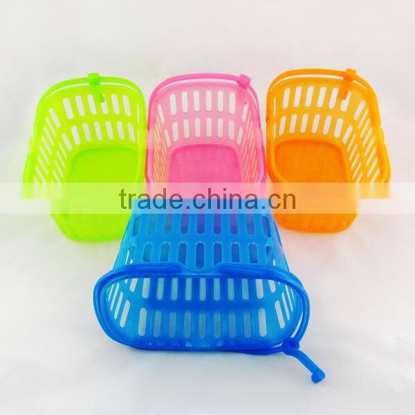 Plastic empty gift baskets wholesale