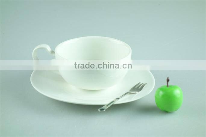 Ceramic porcelain white cup saucer set, bulk tea cups and saucers cheap, coffee cup and saucer