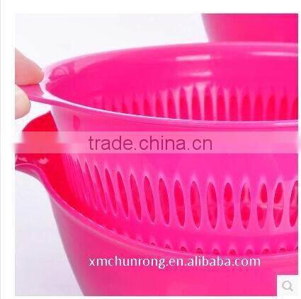 Household plastic washing baskets