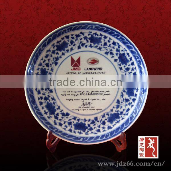 New year gift high quality handpainted ceramic logo plates for Coca Cola souvenir